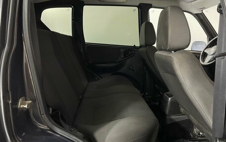 Chevrolet Niva I рестайлинг, 2011 год, 300 000 рублей, 21 фотография