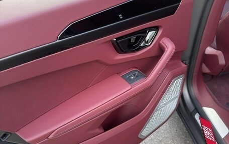 Lamborghini Urus I, 2025 год, 38 000 000 рублей, 15 фотография