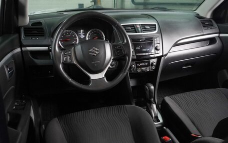Suzuki Swift IV, 2011 год, 899 000 рублей, 6 фотография