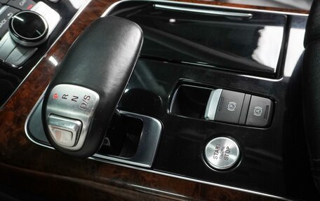 Audi A8, 2013 год, 1 779 000 рублей, 24 фотография