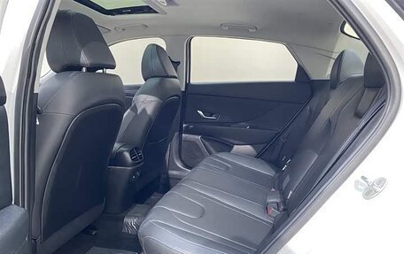 Hyundai Elantra, 2023 год, 1 520 000 рублей, 4 фотография
