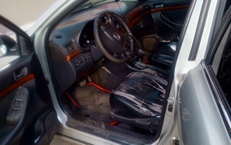 Toyota Avensis III рестайлинг, 2006 год, 600 000 рублей, 8 фотография