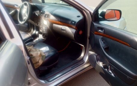 Toyota Avensis III рестайлинг, 2006 год, 600 000 рублей, 10 фотография