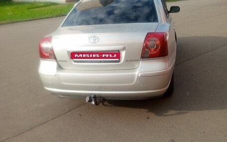 Toyota Avensis III рестайлинг, 2006 год, 600 000 рублей, 13 фотография