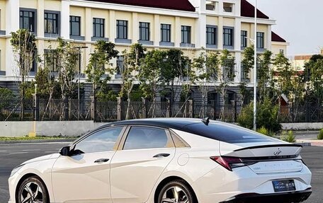 Hyundai Elantra, 2022 год, 1 490 000 рублей, 3 фотография