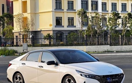 Hyundai Elantra, 2022 год, 1 490 000 рублей, 5 фотография