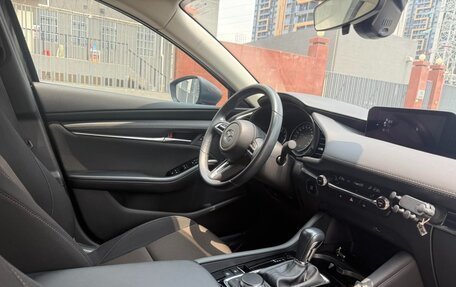 Mazda 3, 2022 год, 1 660 700 рублей, 15 фотография