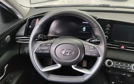 Hyundai Elantra, 2023 год, 1 450 000 рублей, 12 фотография