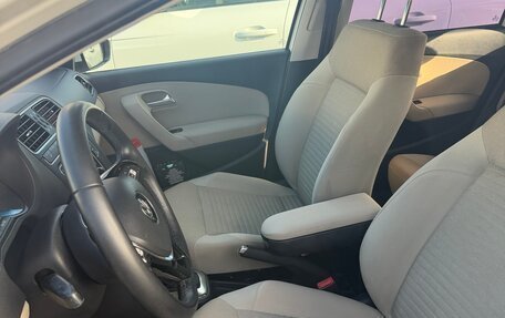 Volkswagen Polo VI (EU Market), 2011 год, 600 000 рублей, 8 фотография