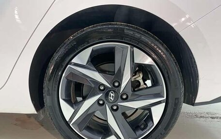 Hyundai Elantra, 2022 год, 1 580 000 рублей, 22 фотография