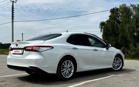 Toyota Camry, 2019 год, 3 000 000 рублей, 4 фотография