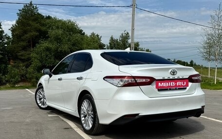 Toyota Camry, 2019 год, 3 000 000 рублей, 7 фотография