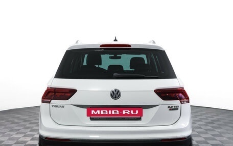 Volkswagen Tiguan II, 2017 год, 2 450 000 рублей, 7 фотография