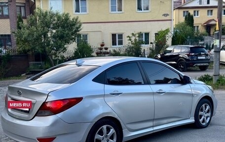 Hyundai Solaris II рестайлинг, 2011 год, 370 000 рублей, 3 фотография