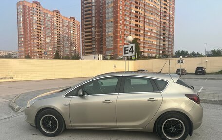 Opel Astra J, 2011 год, 640 000 рублей, 6 фотография