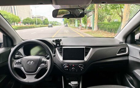 Hyundai Verna, 2021 год, 980 008 рублей, 11 фотография