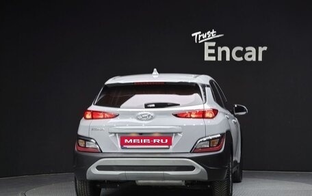 Hyundai Kona I, 2023 год, 1 990 123 рублей, 4 фотография