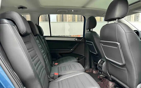 Volkswagen Touran III, 2021 год, 1 649 660 рублей, 18 фотография