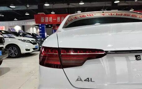Audi A4, 2022 год, 2 002 000 рублей, 8 фотография