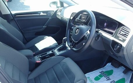 Volkswagen Golf VII, 2017 год, 1 320 999 рублей, 9 фотография