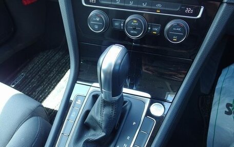 Volkswagen Golf VII, 2017 год, 1 320 999 рублей, 12 фотография