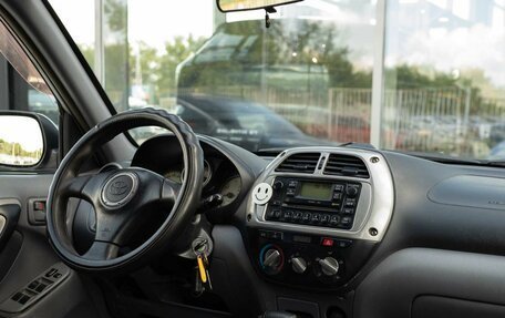 Toyota RAV4, 2003 год, 600 000 рублей, 11 фотография