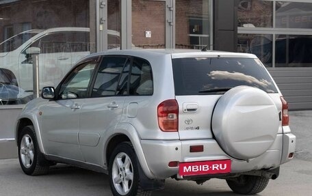 Toyota RAV4, 2003 год, 600 000 рублей, 7 фотография