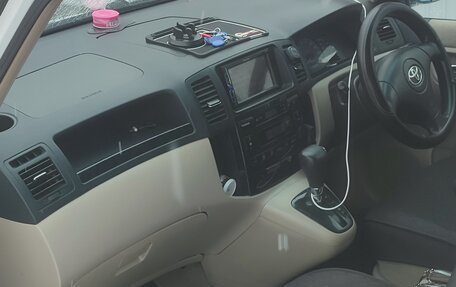 Toyota Corolla Spacio II, 2005 год, 510 000 рублей, 7 фотография