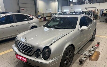 Mercedes-Benz CLK-Класс, 2000 год, 455 000 рублей, 1 фотография