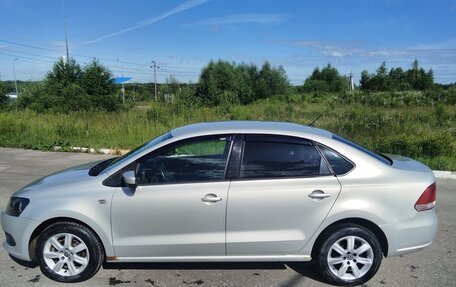 Volkswagen Polo VI (EU Market), 2012 год, 700 000 рублей, 2 фотография