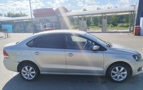 Volkswagen Polo VI (EU Market), 2012 год, 700 000 рублей, 5 фотография