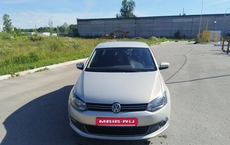 Volkswagen Polo VI (EU Market), 2012 год, 700 000 рублей, 3 фотография