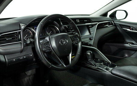 Toyota Camry, 2018 год, 2 649 700 рублей, 12 фотография