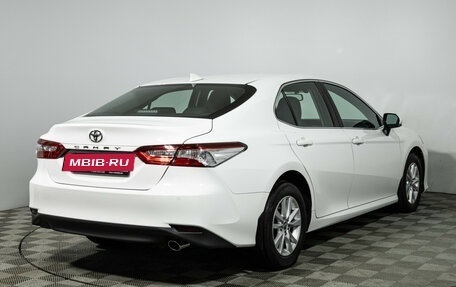 Toyota Camry, 2018 год, 2 649 700 рублей, 6 фотография