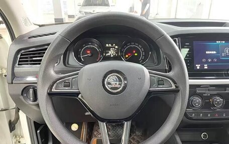 Skoda Kamiq I, 2022 год, 1 720 000 рублей, 10 фотография