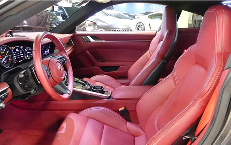 Porsche 911, 2023 год, 15 000 000 рублей, 6 фотография