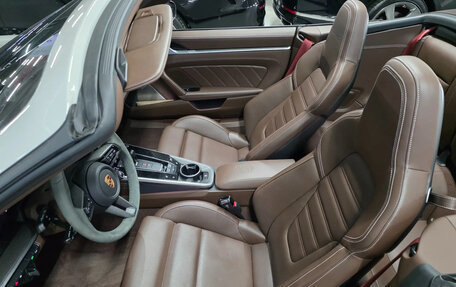 Porsche 911, 2023 год, 22 000 000 рублей, 11 фотография
