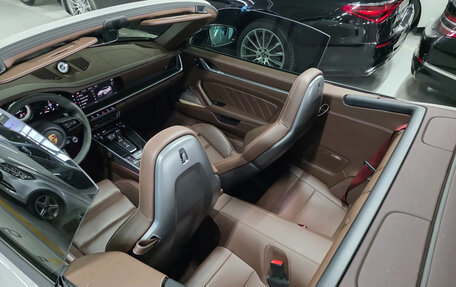 Porsche 911, 2023 год, 22 000 000 рублей, 10 фотография