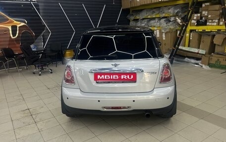 MINI Hatch, 2010 год, 800 000 рублей, 3 фотография