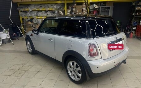 MINI Hatch, 2010 год, 800 000 рублей, 4 фотография
