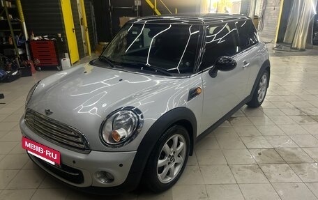 MINI Hatch, 2010 год, 800 000 рублей, 6 фотография