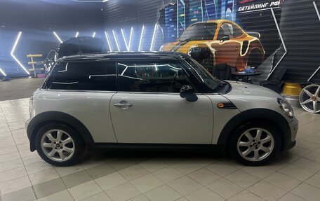 MINI Hatch, 2010 год, 800 000 рублей, 8 фотография