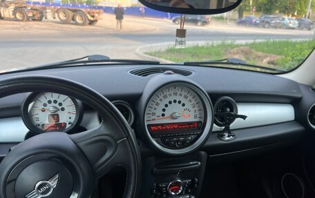 MINI Hatch, 2010 год, 800 000 рублей, 14 фотография