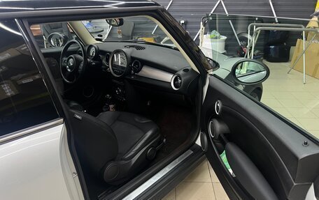 MINI Hatch, 2010 год, 800 000 рублей, 9 фотография