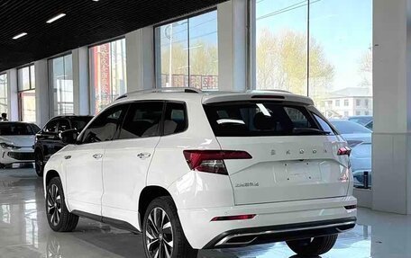 Skoda Karoq I, 2022 год, 2 000 000 рублей, 3 фотография