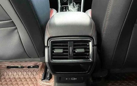 Skoda Karoq I, 2022 год, 2 000 000 рублей, 12 фотография