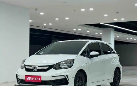 Honda Fit, 2023 год, 1 000 000 рублей, 1 фотография