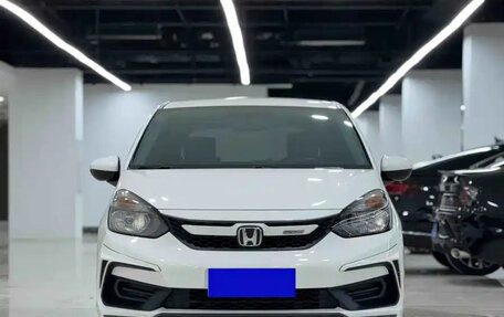 Honda Fit, 2023 год, 1 000 000 рублей, 2 фотография