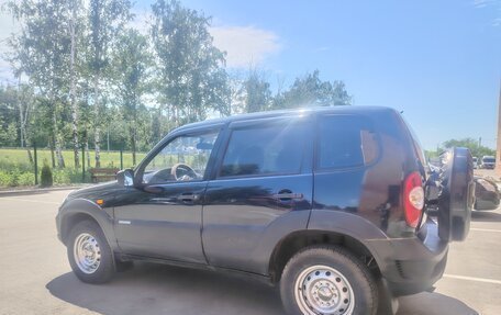 Chevrolet Niva I рестайлинг, 2009 год, 313 000 рублей, 3 фотография