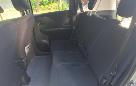 Toyota Ractis I, 2009 год, 750 000 рублей, 12 фотография
